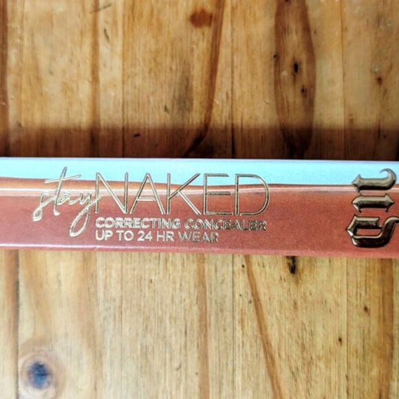 Urban Decay Stay Naked Correcting Concealer Up to 24 HR Wear – 60WR, NIB - Picture 3 of 3